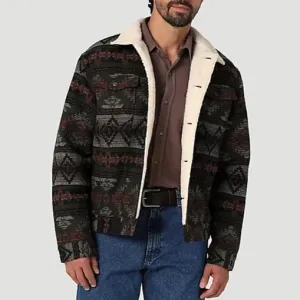 Wrangler Men's Sherpa Lined Jacquard Print Jacket in Olive